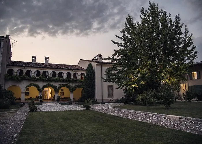 Agriturismo Corte Ruffoni Bauernhof *